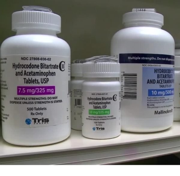 HYDROCODONE 10 MG/650 MG
