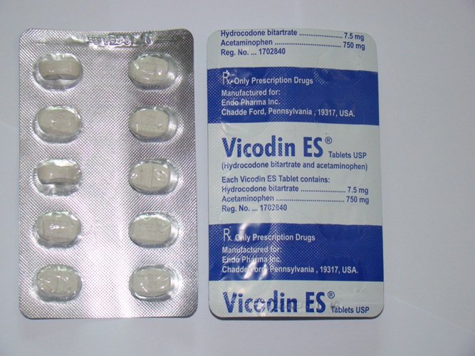 HYDROCODONE 10 MG/750 MG